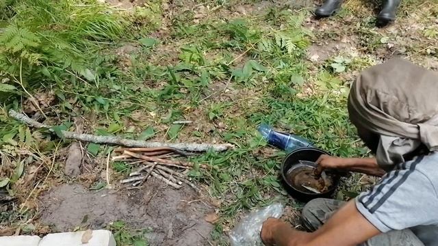 Лесные люди. Жареная рыба с картошкой. Кухня отшельников смотреть онлайн