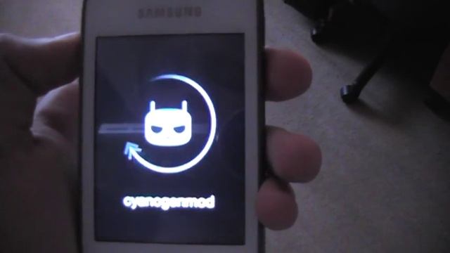 CyanogenMod 11 of Samsung Galaxy Y смотреть онлайн