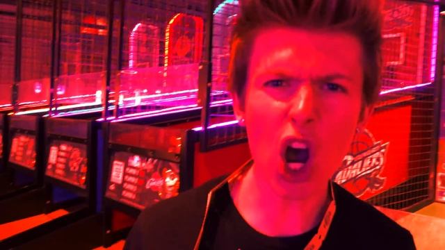 Winning ALL the tickets at the Arcade! смотреть онлайн