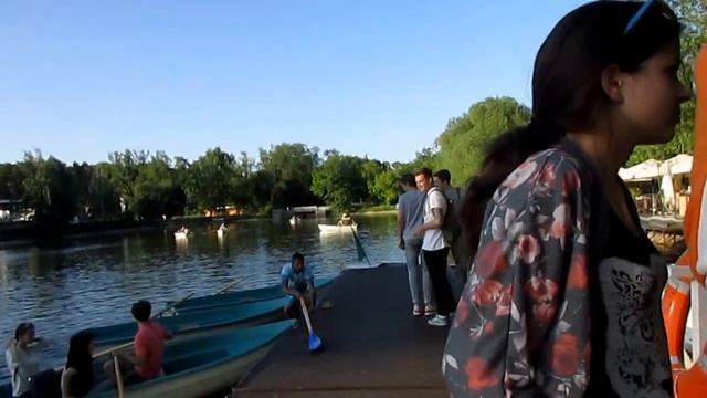 прокат лодок на ВВЦ. МОСКВА. ЛЕТО 2016. смотреть онлайн