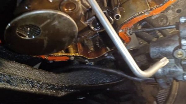 Натяжка цепи привода масляного насоса на BMW M60 и M62