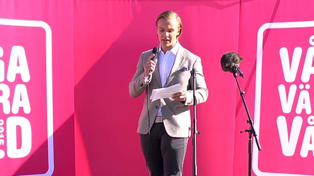 Tobias Andersson talar på Våga vägra våld смотреть онлайн