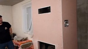 Монтаж каминной топки ASTOV с разводкой воздуха в прямом коробе.