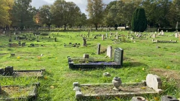 The Grave of Benny Hill - Hollybrook Cemetery, Southampton, Hampshire. Gravesite/Gravestone