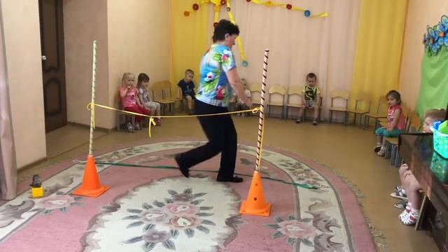 Развивающее занятие по физическому развитию, "Птичка в гости прилетела, весточку о весне принесла" смотреть онлайн