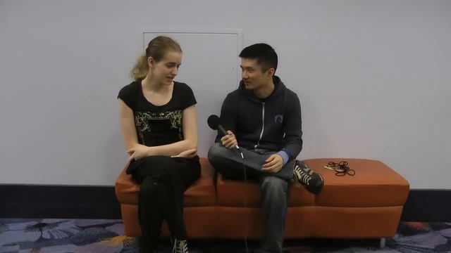 Acer Scarlett: "I have to kill bugs for MMA in the team house" смотреть онлайн