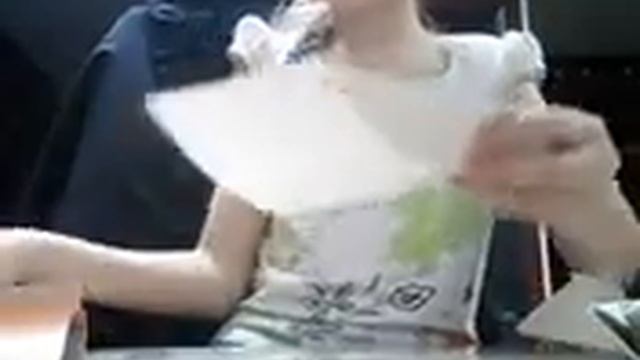 Необычный оригами самолёт . смотреть онлайн