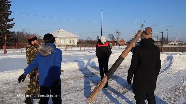 Школу-интернат Уртама посетили волонтёры смотреть онлайн