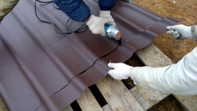 Вырубные ножницы Макита смотреть онлайн