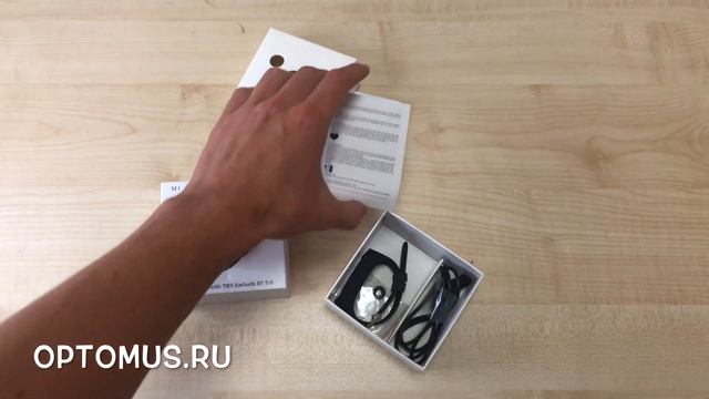 Фитнес браслет М1 с беспроводными наушниками 5.0 смотреть онлайн