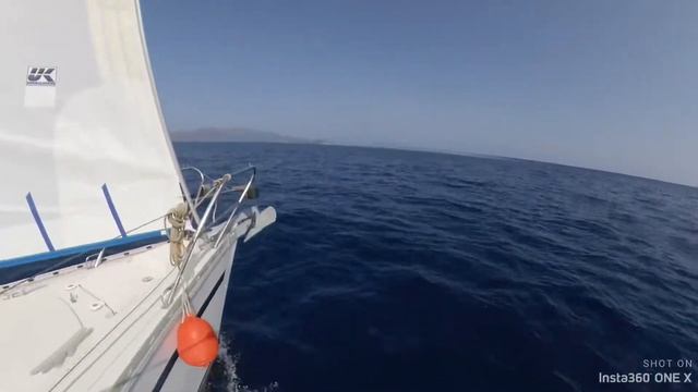 Лодка в море смотреть онлайн