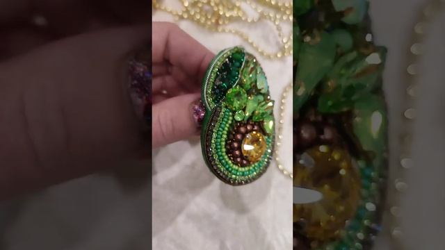 Брошь авокадо смотреть онлайн