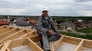 Монтаж конька кровли, устройство узлов вентилируемого конька вальмовой кровли своими руками