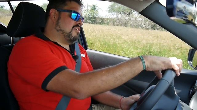 Nissan Kicks - Test Técnico - Alto riesgo de volcadura смотреть онлайн