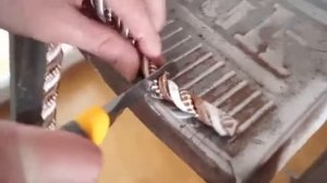 Как приклеить к периметру натяжного потолка декоративный шнур (кант).