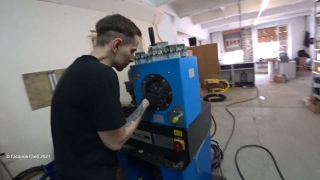 Опрессовка шланга высокого давления для гидродинамической установки смотреть онлайн