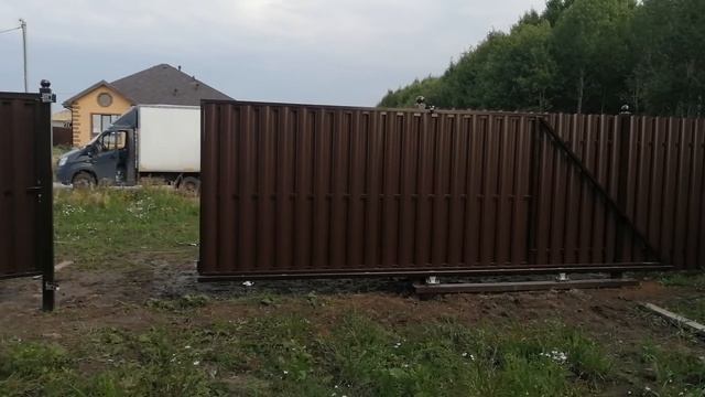 Откатные ворота из штакетника смотреть онлайн