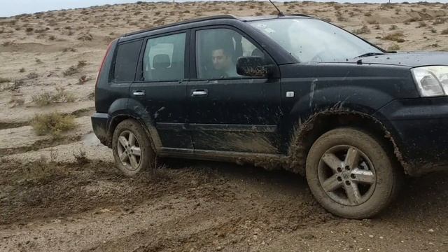 Nissan X Trail Off Road смотреть онлайн