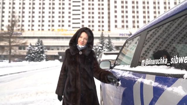 Мы этого достойны! Всех девочек с 8 Марта! Любви и красоты! смотреть онлайн