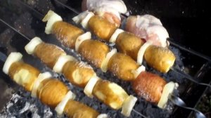 Обязательно приготовьте! Бесподобная КАРТОШКА-гармошка на шампурах на мангале. Картофельный ШАШЛЫК
