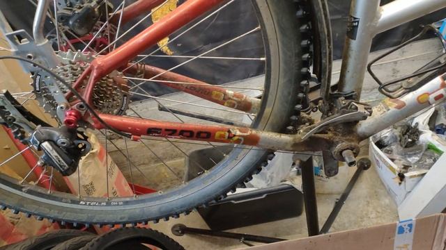 Стоимость работ по замене трансмиссии в веломастерской на велосипеде STELS MISS  в 2021 году