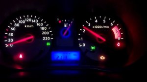 Nissan Note троит