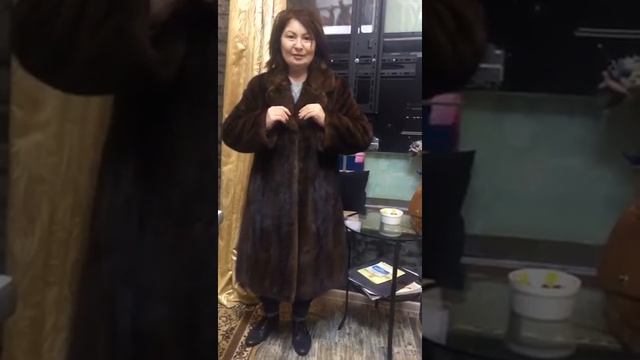 Видео отзыв ремонт шубы 30.11.2019 в нашей Ателье - студии Меха в СПБ Туристская 22 смотреть онлайн