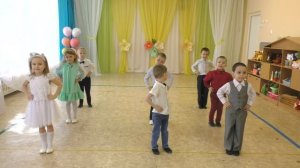 Средняя группа №16 "Звездочки. Танец "Детки - конфетки"