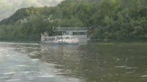 А на белом корабле я по Дону да прокачусь