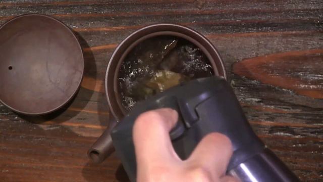 【飲み比べ】手炒りの京番茶と機械炒りの京番茶 смотреть онлайн