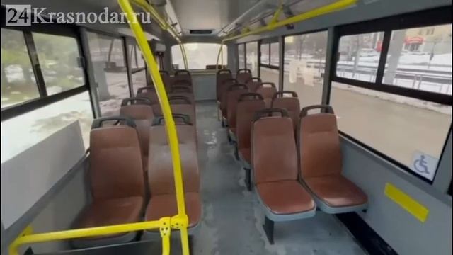 Заперли ребенка в автобусе