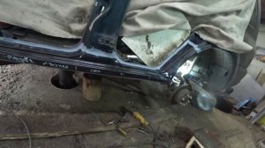 Восстановление кузова Мицубиси Паджеро. Замена порога, ремонт передней части. Mitsubishi Pajero