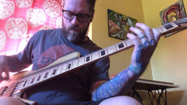 Beardly Customs 4 string смотреть онлайн
