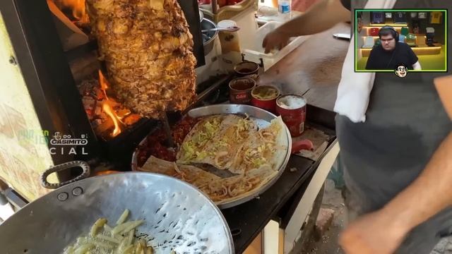 CASIMIRO REAGE: ELE VENDE 300 DONER KEBABS POR DIA - COMIDA DE RUA TURCA | Cortes do Casimito смотреть онлайн