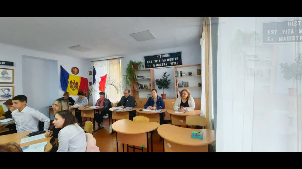 Vizita Francezi 2022 смотреть онлайн