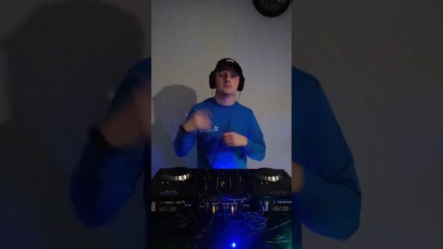 live mix dj bordcast-Electro house смотреть онлайн