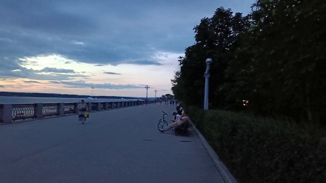 Набережная в 9:00 вечера Самара фонари не горят смотреть онлайн