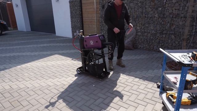 Подвязка деревьев на штамбе. Робиния лжеакация смотреть онлайн