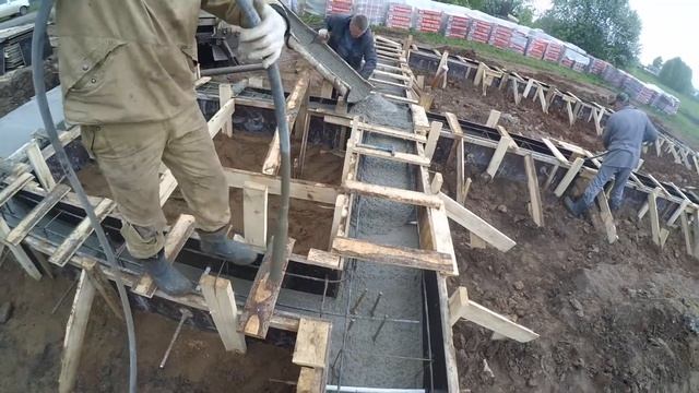 Заливка бетона с вибрированием