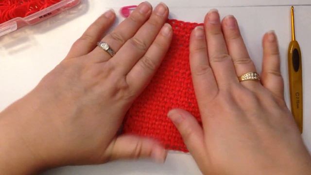 Loomigurumi - Izzy Bizzy Handbag - Amigurumi Using Rainbow Loom Bands