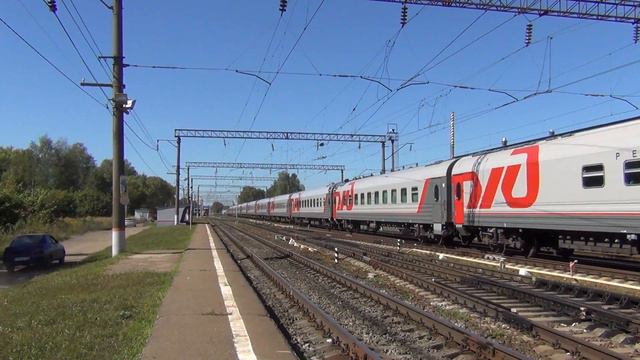 Электровоз ЭП20-027 с пассажирским поездом №104 Брянск - Москва смотреть онлайн