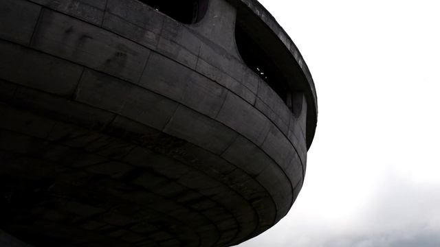 Паметник на Бузлуджа - Стара планина, България 4К Видео / Buzludzha Monument - Bulgaria 4K Video смотреть онлайн