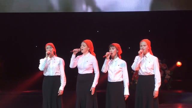 Ансамбль "Узорица" БКЗ Октябрьский смотреть онлайн