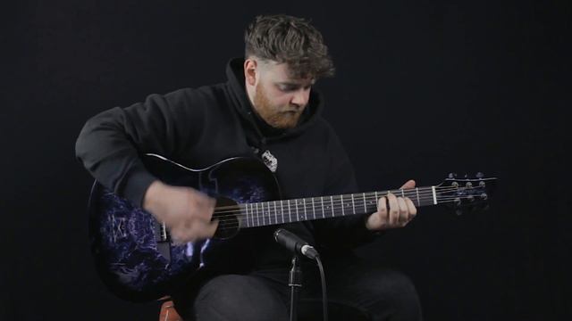 Lindo Purple Alien Acoustic Guitar Sound Demo and Playthrough смотреть онлайн