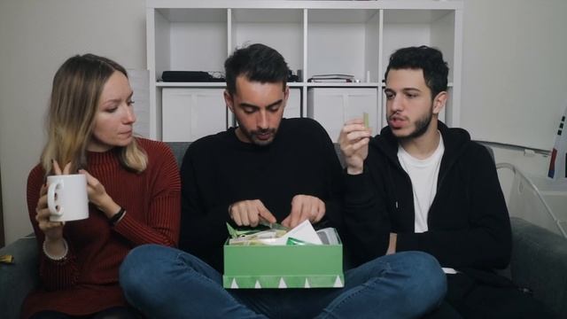 ПРОБУЕМ КИТАЙСКИЕ СЛАДОСТИ С ТРАВОЙ