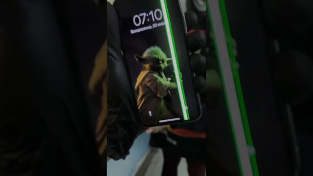 КАК СЕРВИС не ПОЧИНИЛ АЙФОН / Зелёная полоса на iPhone X смотреть онлайн