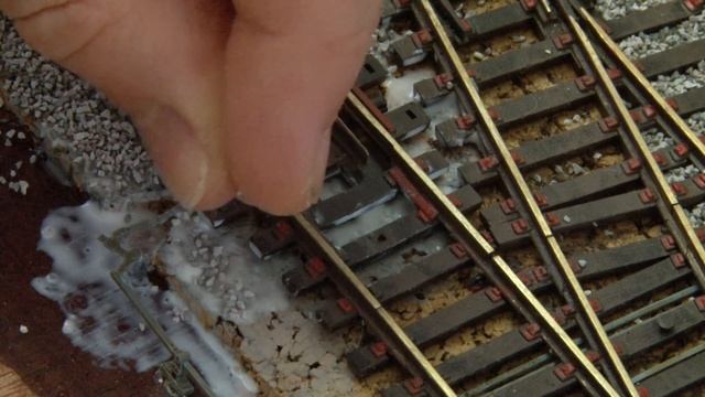 How To Ballast Points - 00 Gauge Model Railway Tutorial смотреть онлайн