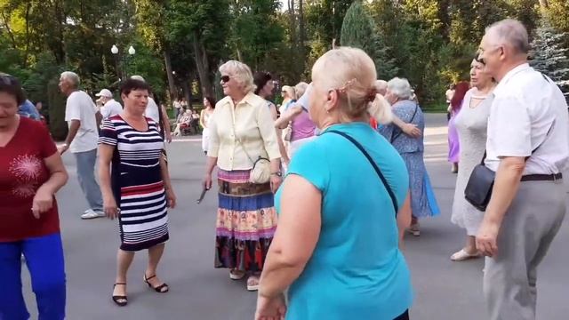 А НАСТОЯЩАЯ ПОДРУГА! ТАНЦЫ ХАРЬКОВ СЧАСТЛИВЫЕ МОМЕНТЫ смотреть онлайн