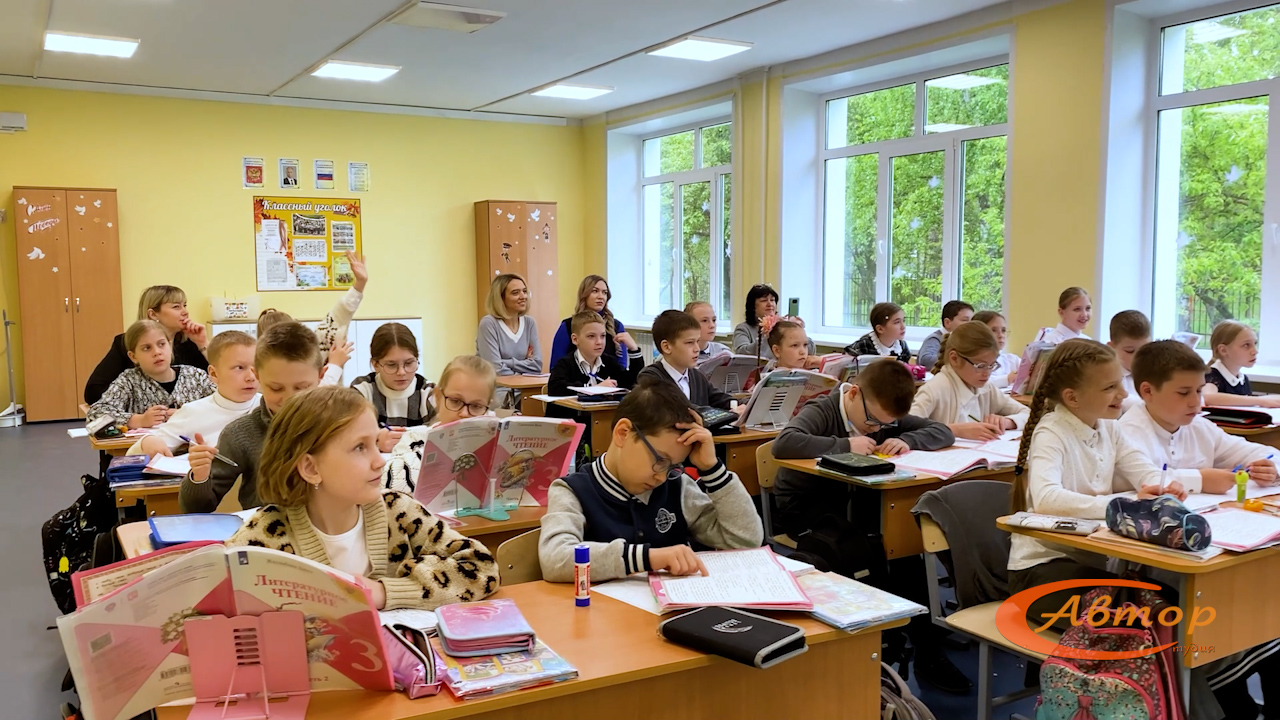 Областной семинар «Образование сегодня: От традиций к инновациям» в школе №220 смотреть онлайн