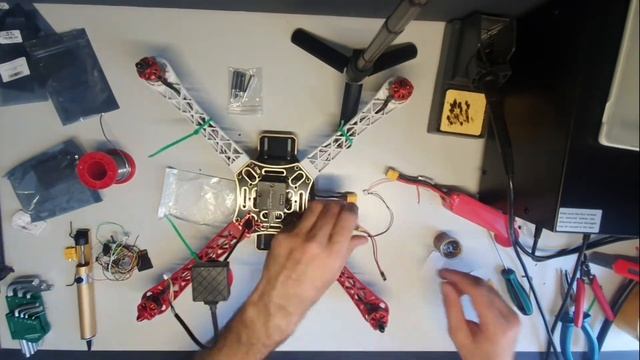 Аэроквантум. Квадрокоптер на раме f450. Подключение сигнальных проводов регуляторов оборотов смотреть онлайн